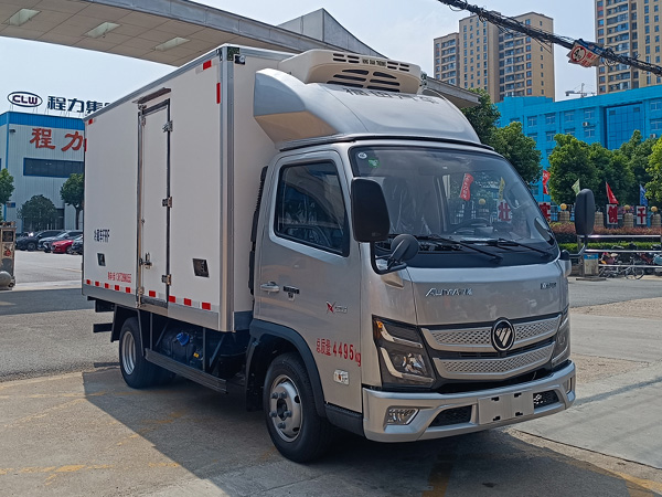 福田欧马可X卡冷藏车