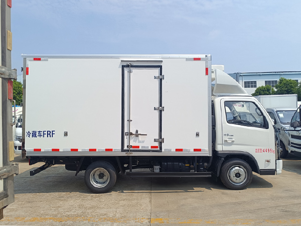 福田奥铃M卡冷藏车