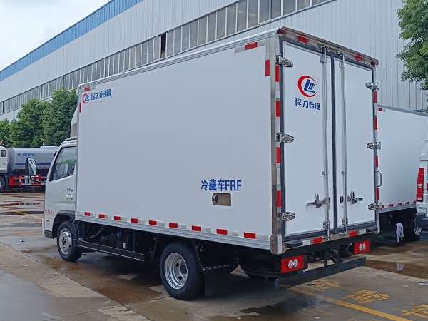 福田奥铃M卡冷藏车