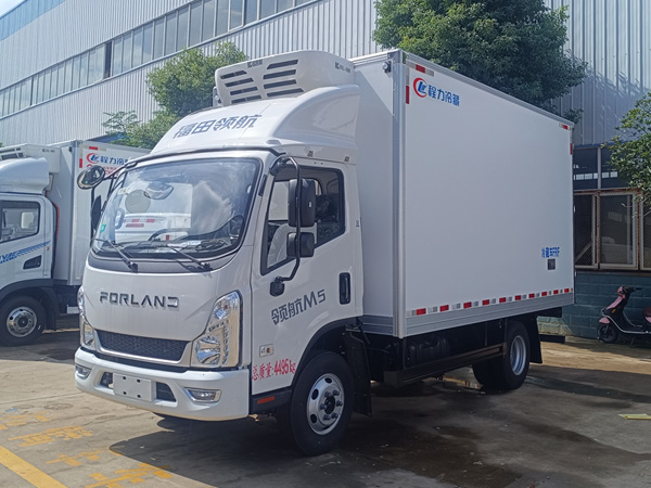福田领航M5冷藏车