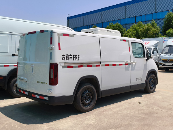 福田风景i7纯电动冷藏车