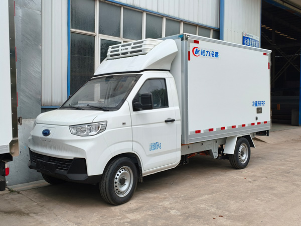 开瑞小象X5冷藏车