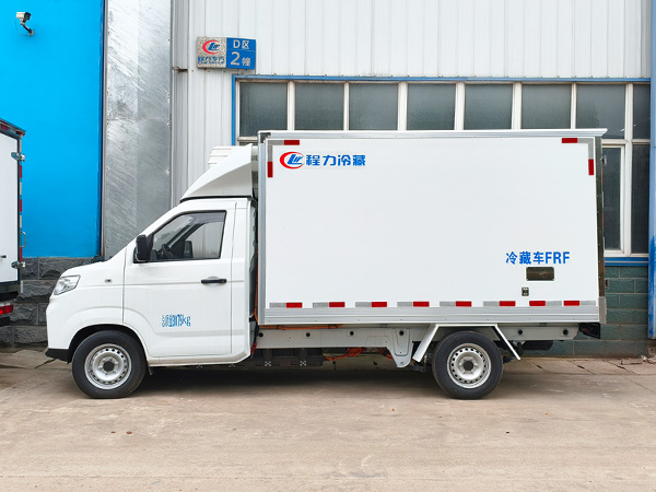 开瑞小象X5冷藏车