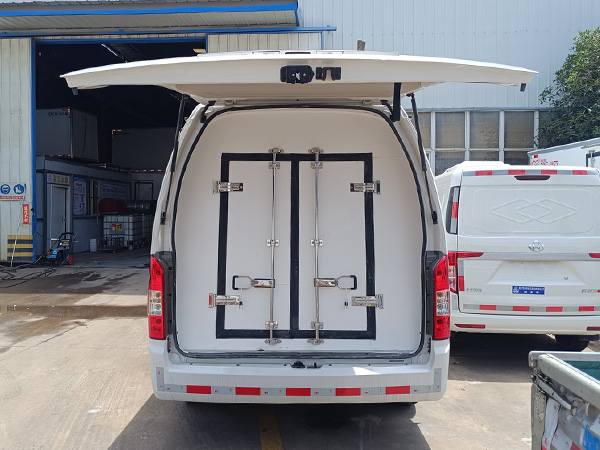 福田风景G9冷藏车，新款福田G9冷藏车，福田G9面包冷藏车，福田面包冷藏车