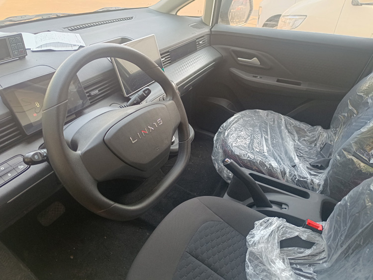 菱势黄金卡冷藏车，五菱菱势黄金卡纯电动冷藏车，菱势黄金卡后双轮冷藏车，五菱菱势纯电动小型冷藏车