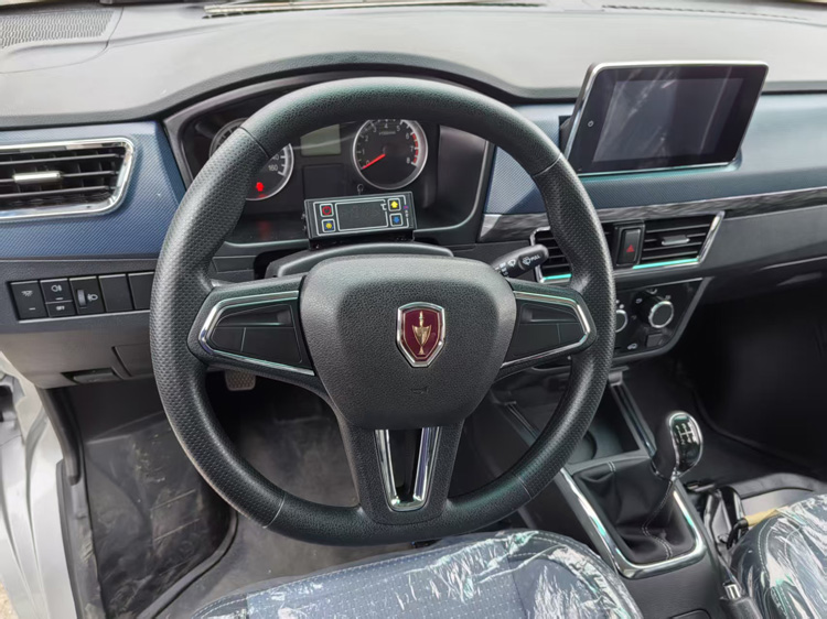 金杯金卡S2冷藏车，鑫源金杯S2冷藏车，鑫源汽车金杯金卡冷藏车，金杯S2小型冷藏车